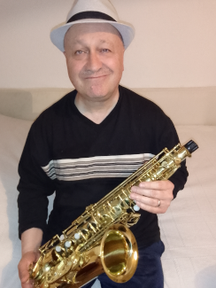 Rainer Henn und sein Saxophon