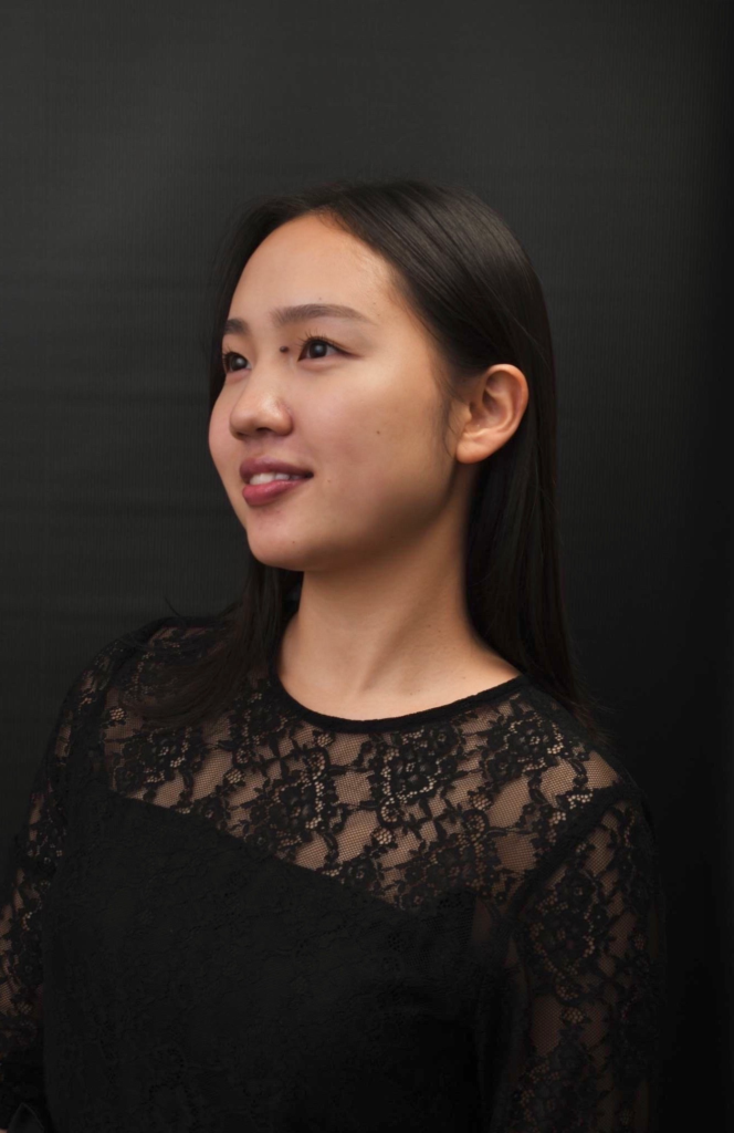 Anna Iwahashi, Klavier